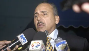 Se querella contra funcionarios por alegado intento de soborno a legisladores para reforma