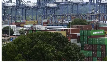 OMC: comercio crecerá 2,4 % en 2025 y 0,5 % en 2026