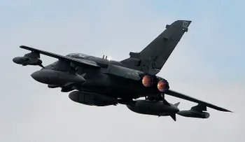 Pilotos de la OTAN en Irak podrán atacar aviones de Rusia en caso de "amenaza para la vida"