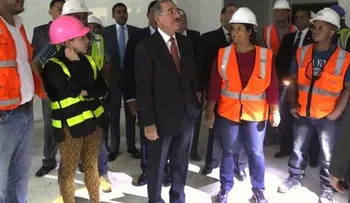 Danilo Medina supervisa construcción del CAID-Santiago
