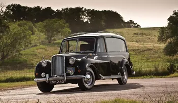 A subasta el coche utilizado por John Lennon para promocionar “Imagine”