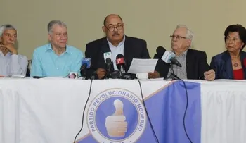 Dirigentes Peñagomistas respaldan a Abinader