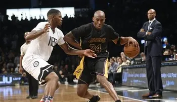 Bryant y Lakers consiguen su primer triunfo de la campaña