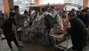 Al menos 13 muertos en un atentado suicida en un tribunal en Pakistán