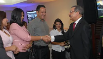 Senadores seguidores de LF denuncian usaron recursos Estado en Congreso PLD