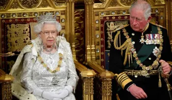 Isabel II prepara su sucesión con un gesto al heredero en el Jubileo de Platino