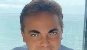  Cristian Castro dice entre lágrimas que verá todos los días a su abuela en sus sueños