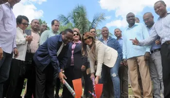 Comisión Barrial y Alcaldía de SDN inician construcción de viviendas