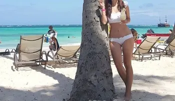 Las divas de TV muestran sus espectaculares cuerpo en semana santa