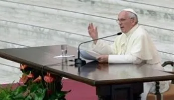 El papa renueva estatuto de Academia para la vida e incluye miembros jóvenes