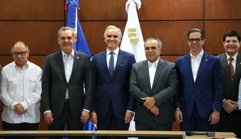 Gobierno anuncia aumento salarial de 19 % al sector privado no sectorizado