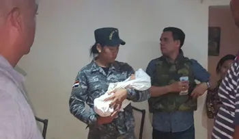 Policía rescata recién nacido robado de hospital de Santiago (VIDEO)