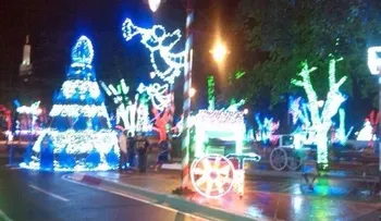Con la presencia de Danilo, encienden 27 millones de luces en parque â??Brillante Navidadâ?