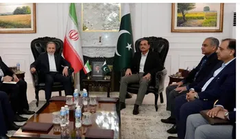 Canciller de Irán deja Islamabad sin esperar a EE.UU.