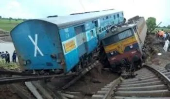 27 personas murieron tras descarrilamiento de dos trenes en India