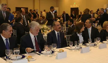 Viyella de Paliza: Danilo Medina cumple compromiso con la Educación
