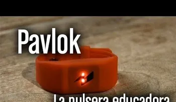 Una pulsera que responde con descarga eléctrica si gastas mucho (VIDEO)