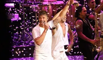 Cantante Ricky Martin "sube la adrenalina" en Altos de Chavón
