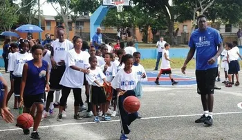 La NBA llevó alegría a El Almirante