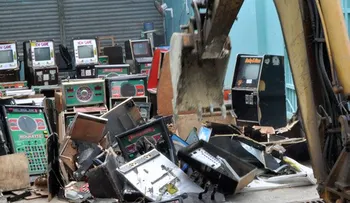 El Ministerio de Hacienda destruye 295 tragamonedas que operaban en la ilegalidad