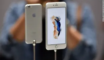 Esta tienda redujo el precio del iPhone en 100 dólares