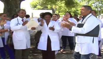 Médicos de San Juan mantienen trabajos paralizados