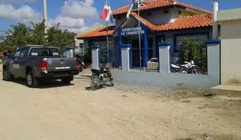 Mujer se ahorca en un destacamento de Boca Chica