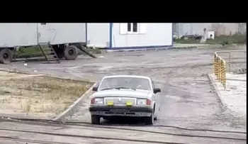 Cuéntala: ¿Puede un auto viejo transportar 17 personas?  (VIDEO)