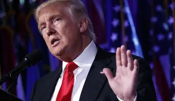 Donald Trump pide que paren las agresiones contra las minorías