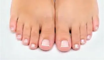 ¿Cómo tratar los hongos en las uñas? 