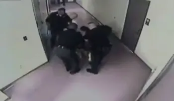 Despiden cuatro policías que agredieron brutalmente un prisionero en Ohio