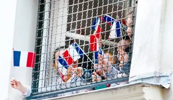 Francia moviliza 10,000 agentes en busca cómplices de ataques