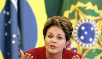 Rousseff: "Esto tiene que ver con el hecho de ser mujer"