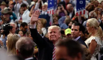 En una entrevista, Trump rompe con la tradición en política exterior de EE.UU.