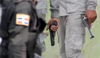 PN mata uno de 3 hombres habían atracado un médico