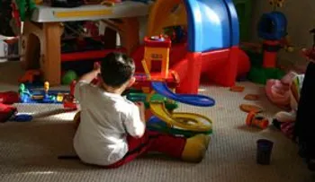  Revelan que una mayor cantidad de juguetes al niño afecta su cerebro y lo hace poco creativo