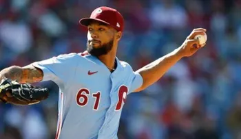 Cristopher Sánchez buscará evitar barrida ante los Bravos en el segundo juego de la serie de comodines
