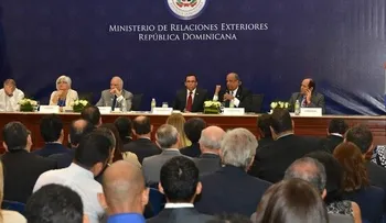 Navarro pondera guerra restauradora