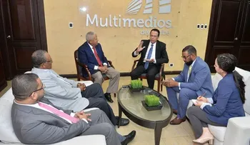 Peña Mirabal dice que Andrés Navarro dejó un desastre administrativo 