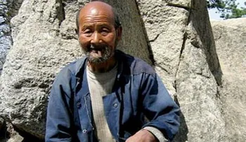 Ley china que obliga a ciudadanos visitar frecuentemente a sus padres ancianos