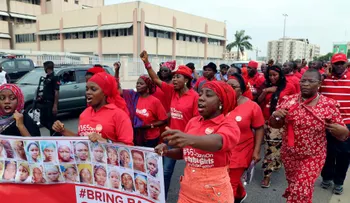 El ejército de Nigeria libera a 241 mujeres y niños secuestrados por Boko Haram