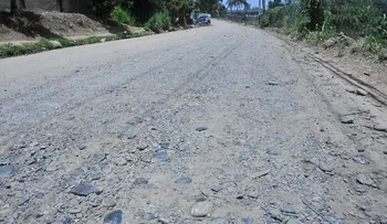 Obras Públicas no tiene recursos para asfaltar los barrios