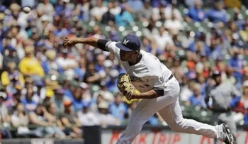 Guerra poncha a 11, Milwaukee frena a los Cachorros