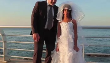 Falso matrimonio de niña con hombre mayor despierta indignación en las calles de Líbano