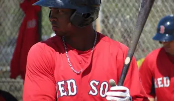 Escogido adquiere a Keury de la Cruz desde Las Aguilas 