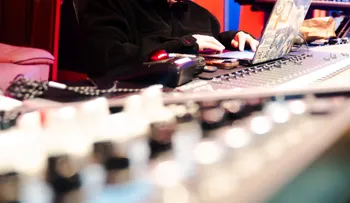 Vicente Pinto fortalece su presencia en la música latina con nominación al Latin GRAMMY y reconocimiento de SESAC II