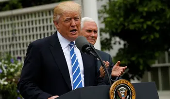 Trump anuncia que quitará varios grandes bancos y causa una caída en los mercados