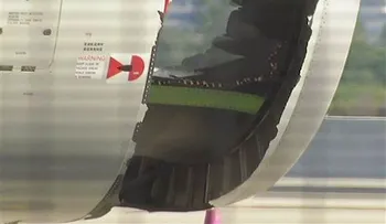 Avión con un boquete aterriza sin problemas en Sydney 