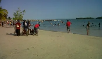 Se ahoga niño de 7 años en playa de Boca Chica