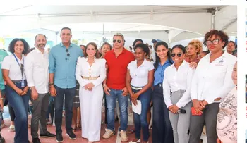 Supérate entrega ayuda a familias afectadas por lluvias
